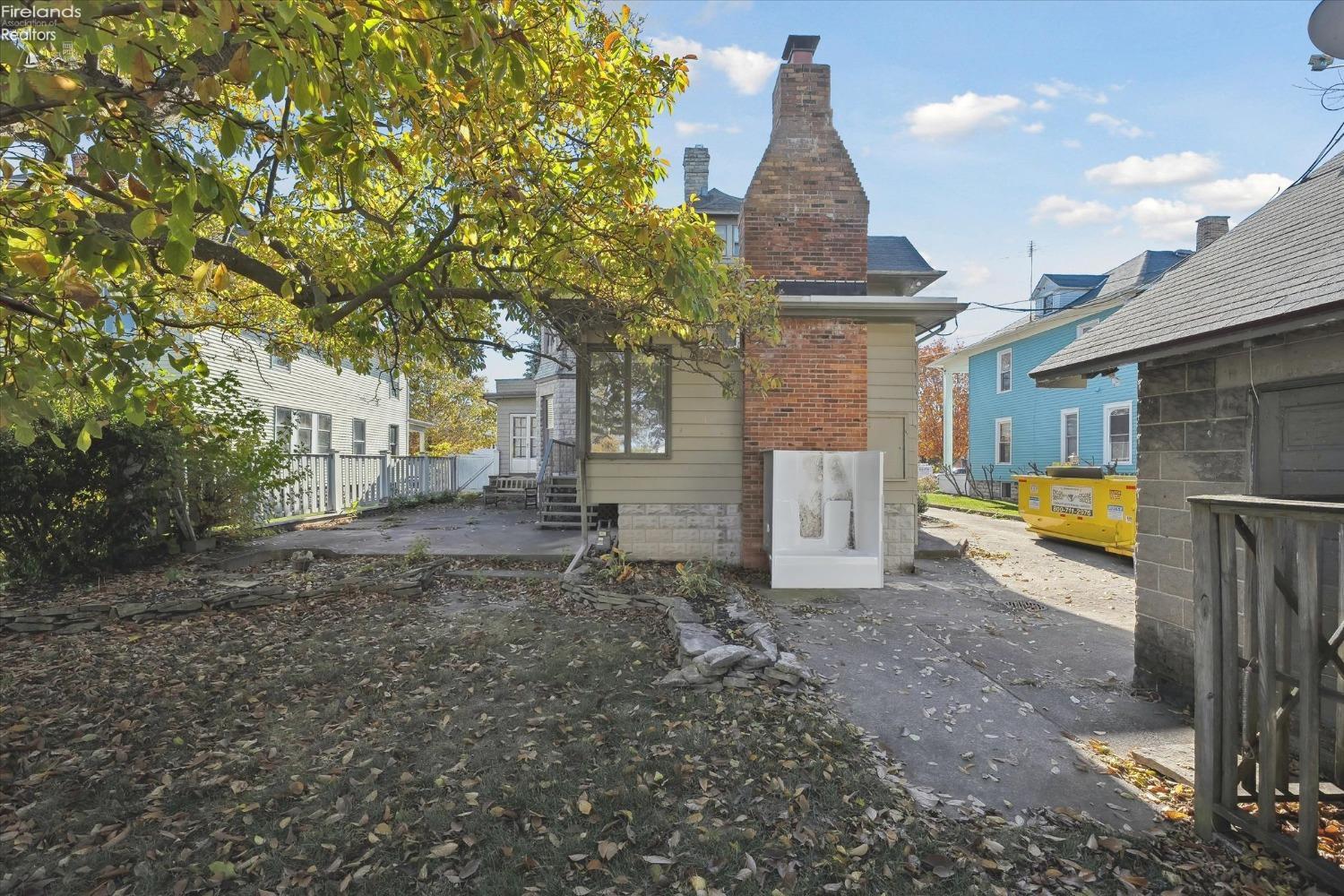 521 E 2nd Street