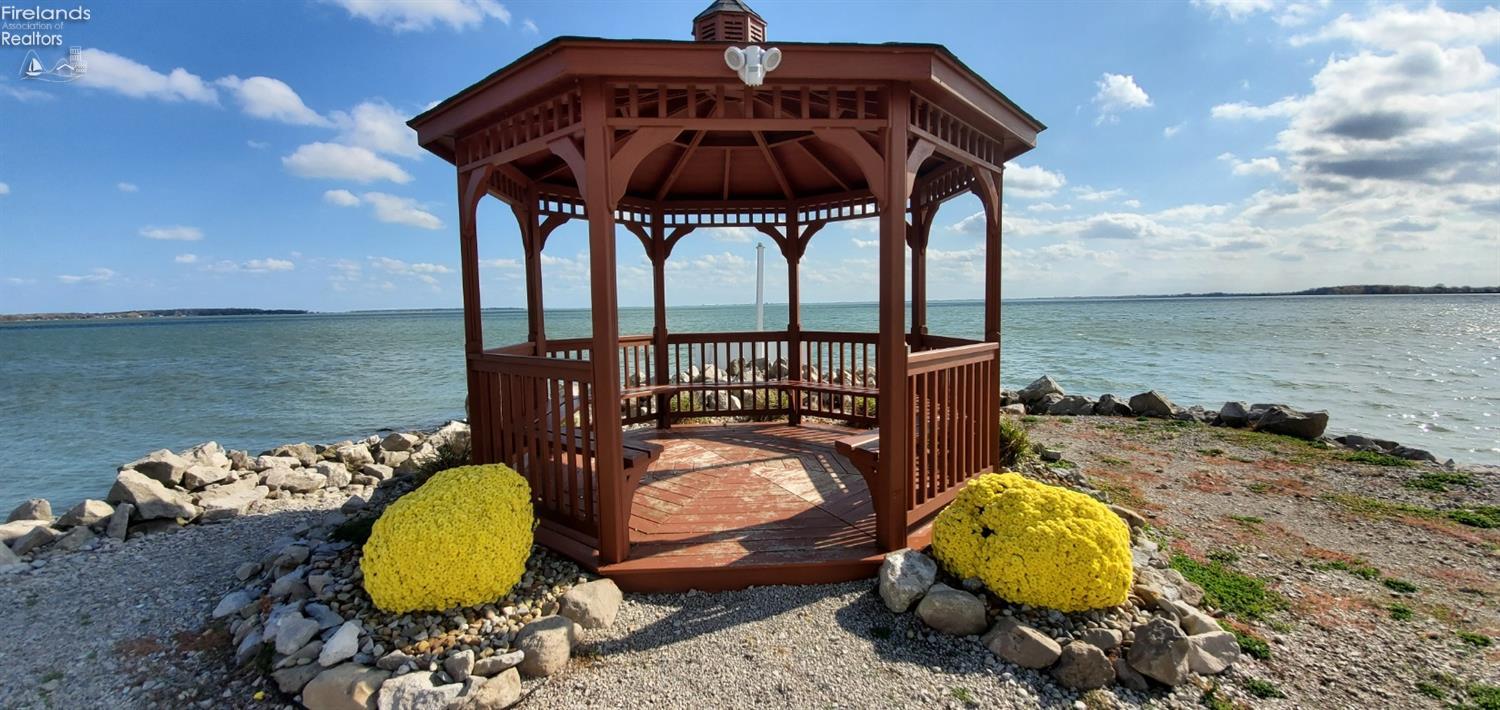 2705 S Harbor Bay Drive 1331