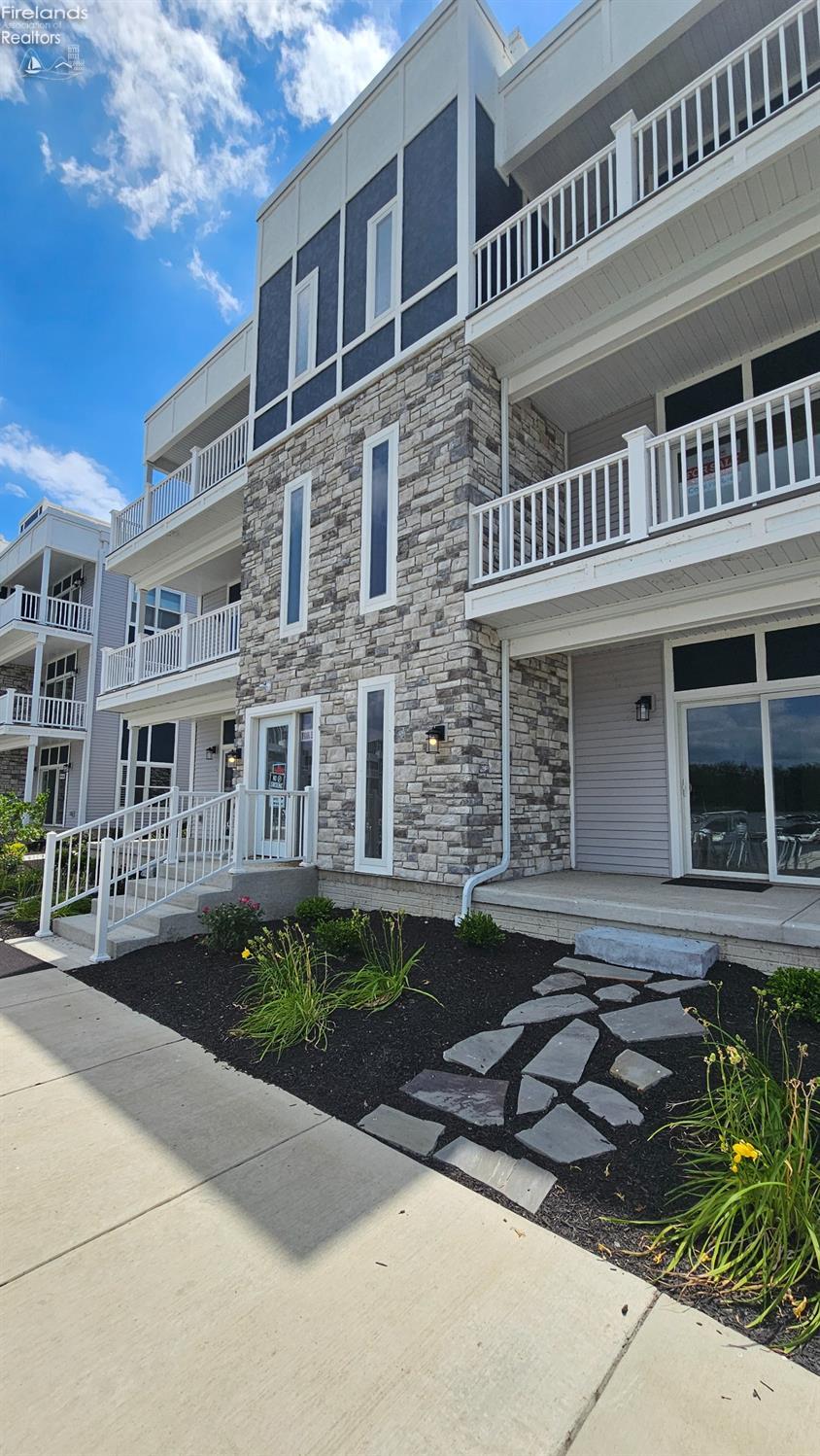 2705 S Harbor Bay Drive 1331