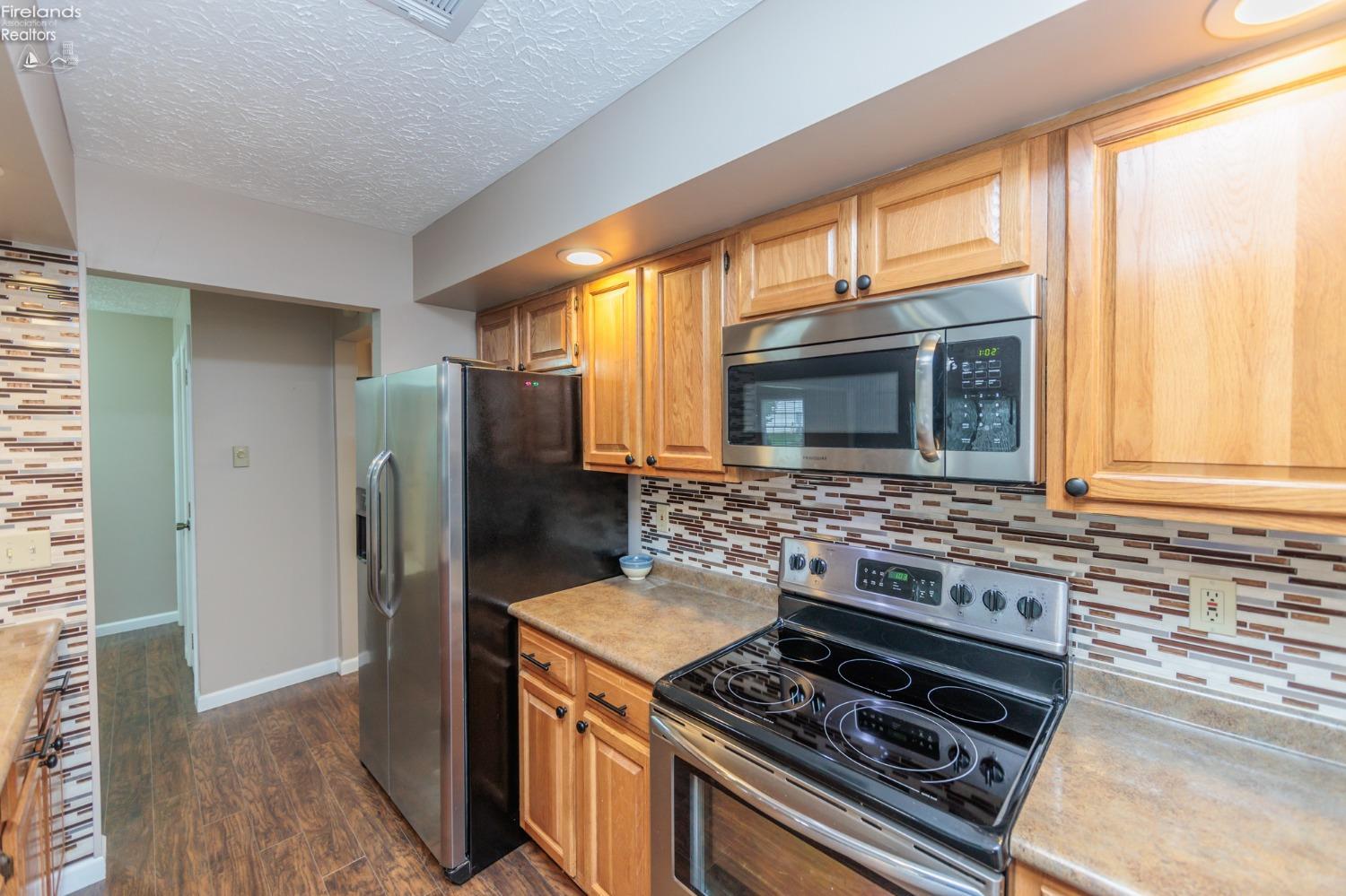410 Leisure Drive