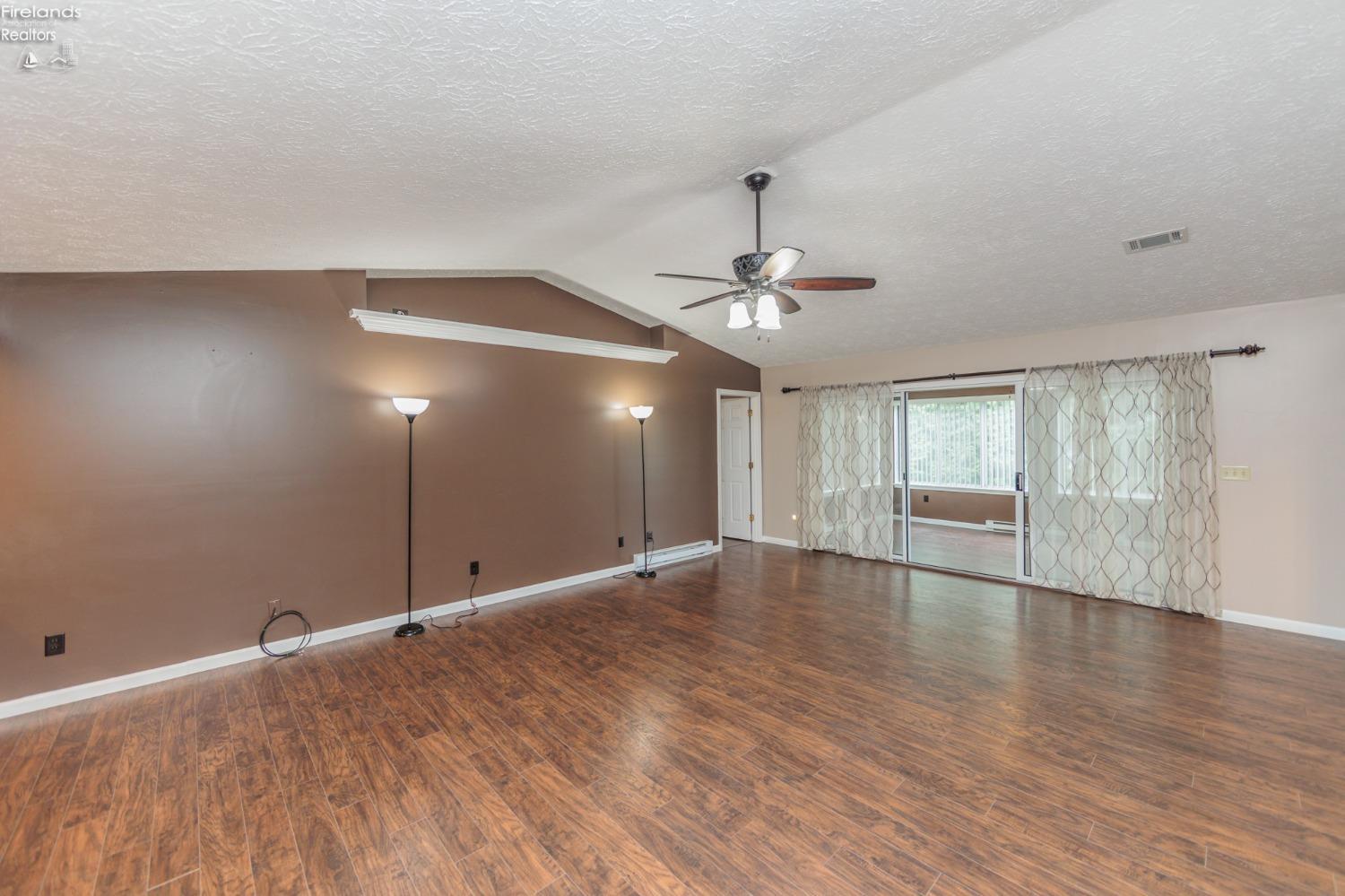 410 Leisure Drive