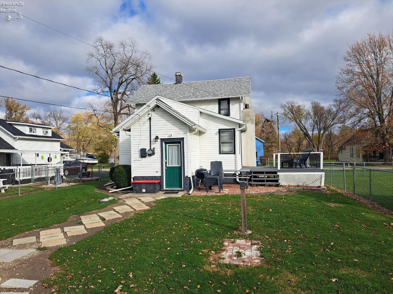 420 Lincoln Drive