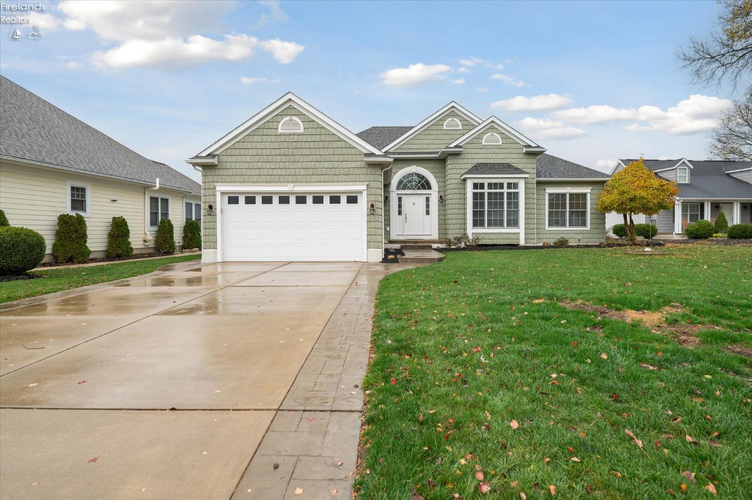4453 E Forest Glen Lane