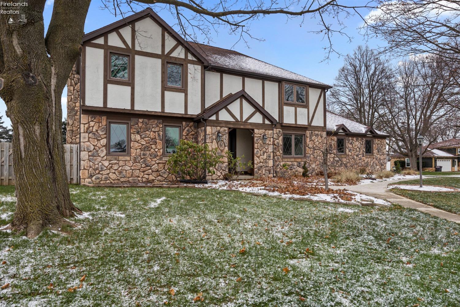 3409 Stonewood Drive