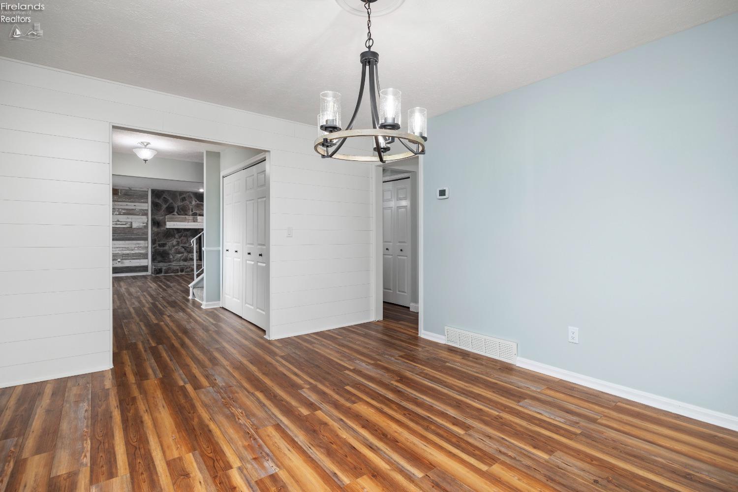 3409 Stonewood Drive