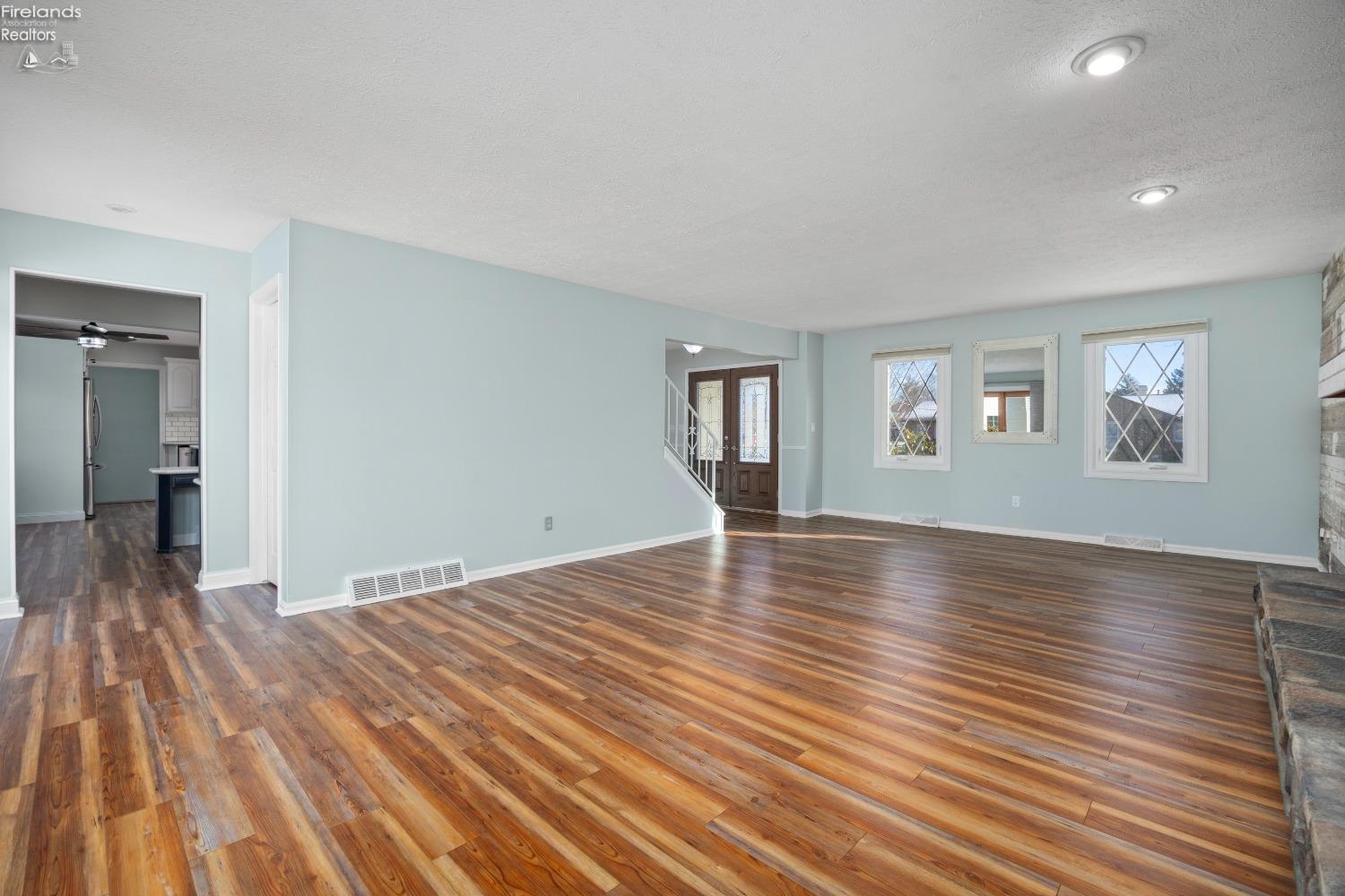 3409 Stonewood Drive