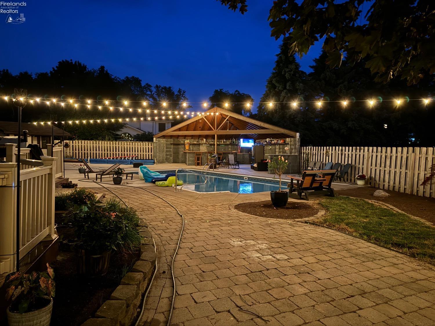 3409 Stonewood Drive