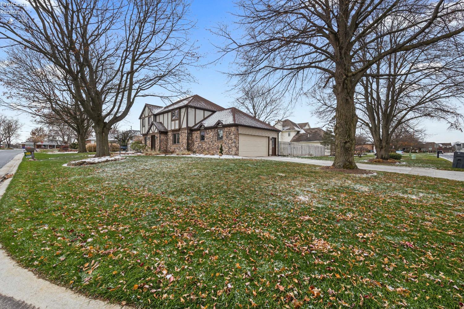 3409 Stonewood Drive