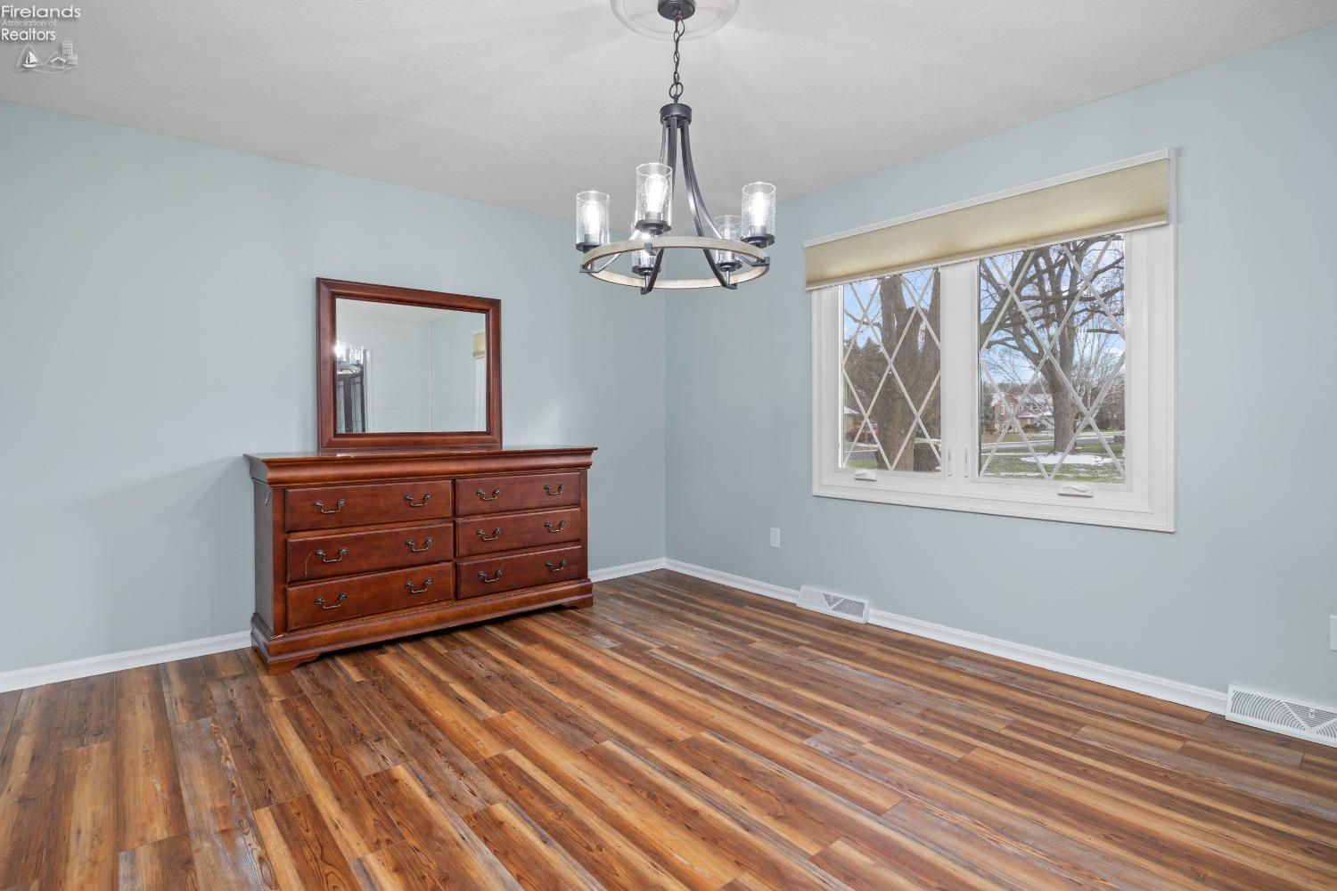 3409 Stonewood Drive