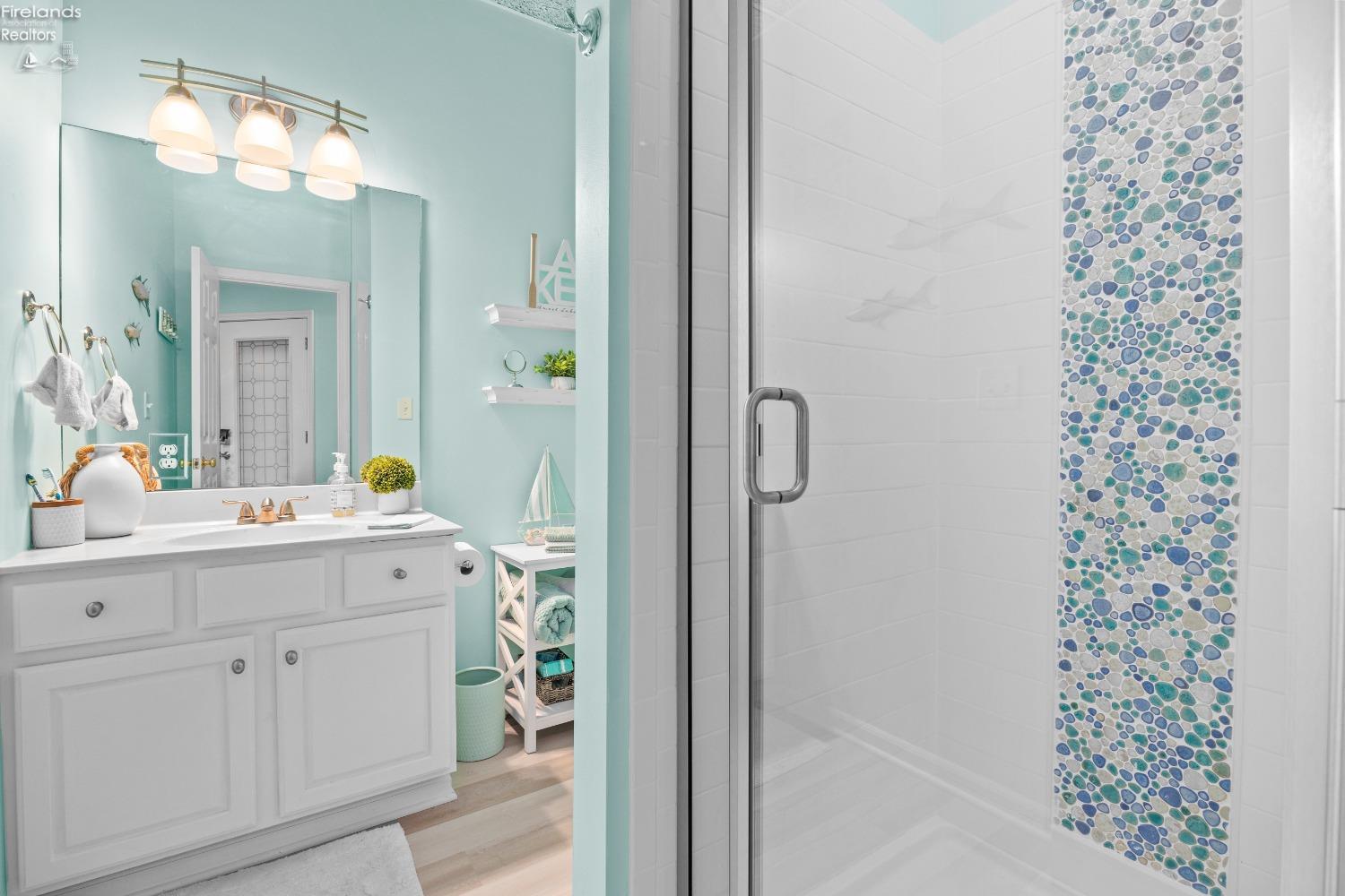 1552 NW Catawba Road D