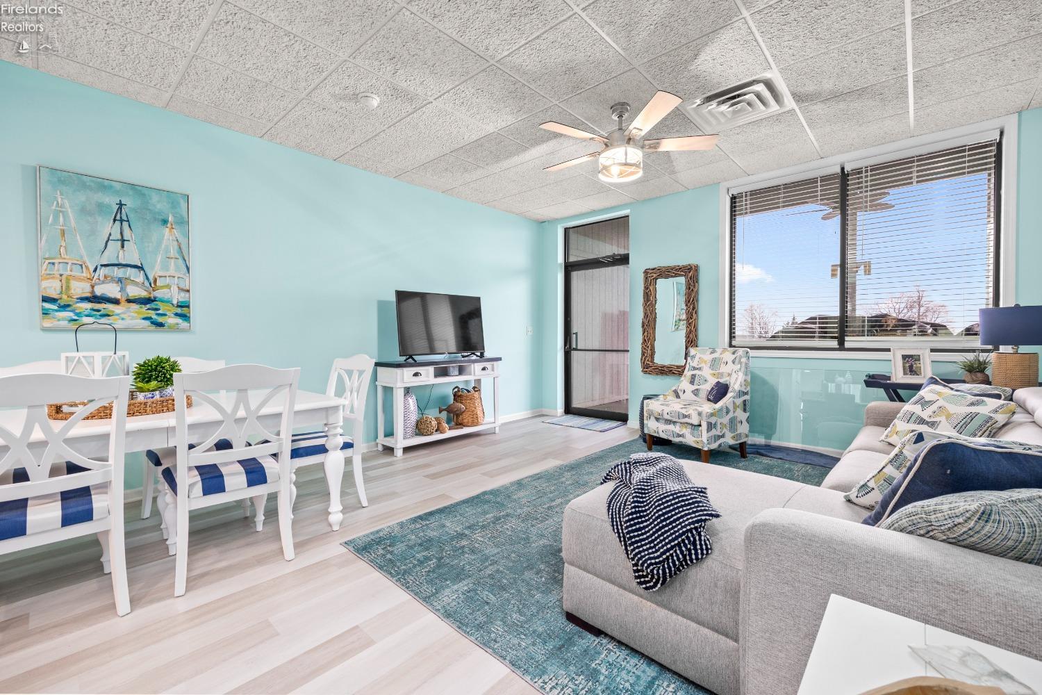 1552 NW Catawba Road D