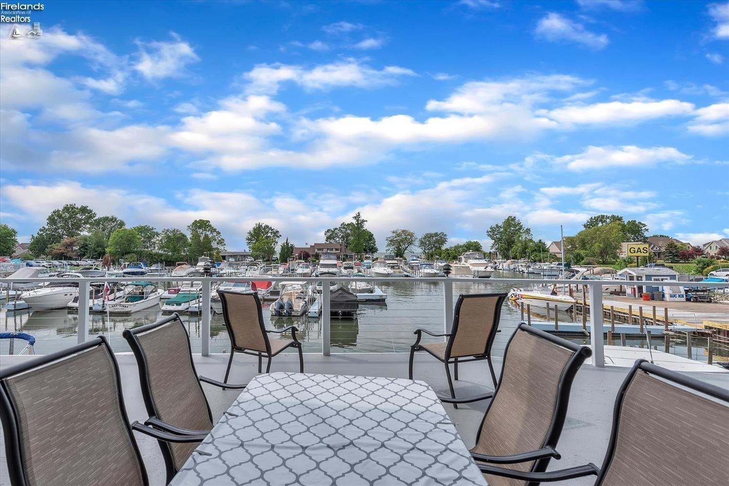 1552 NW Catawba Road D