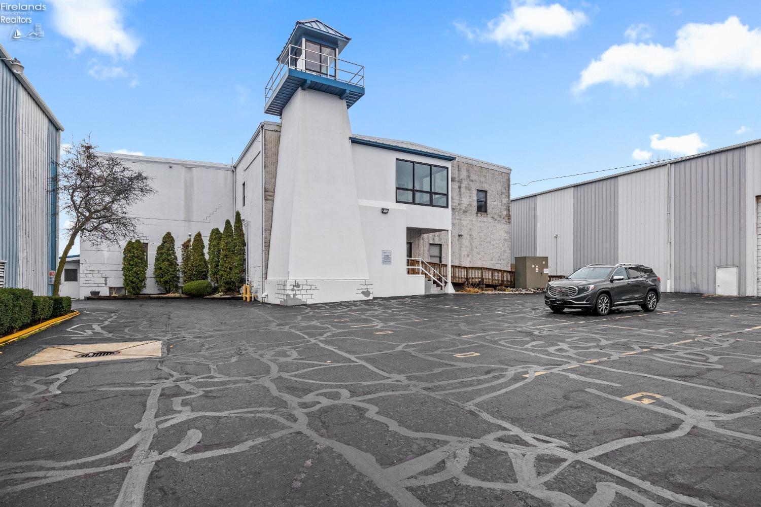 1552 NW Catawba Road D