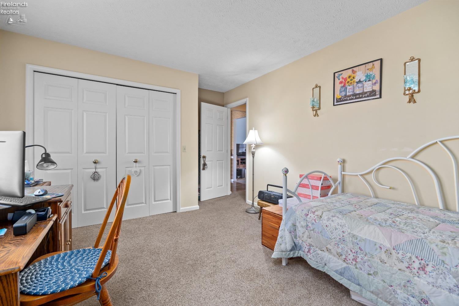 127 Briarwood Circle