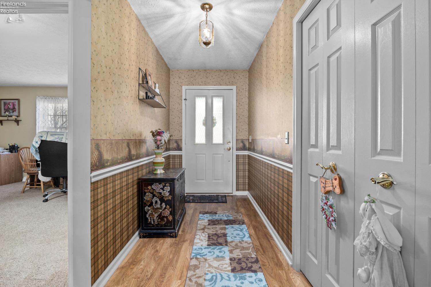 127 Briarwood Circle