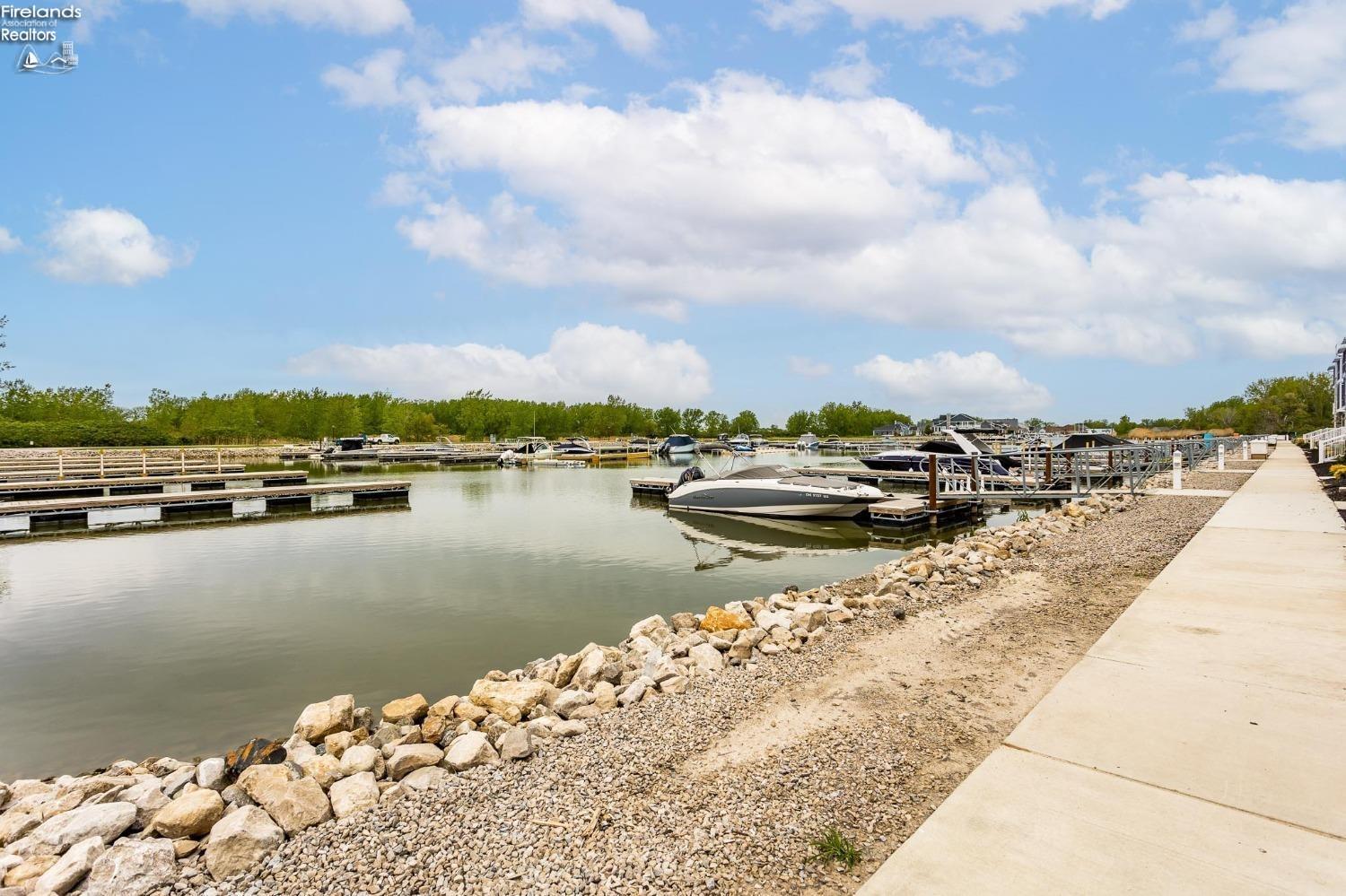 2676 S Waterside Court Drive
