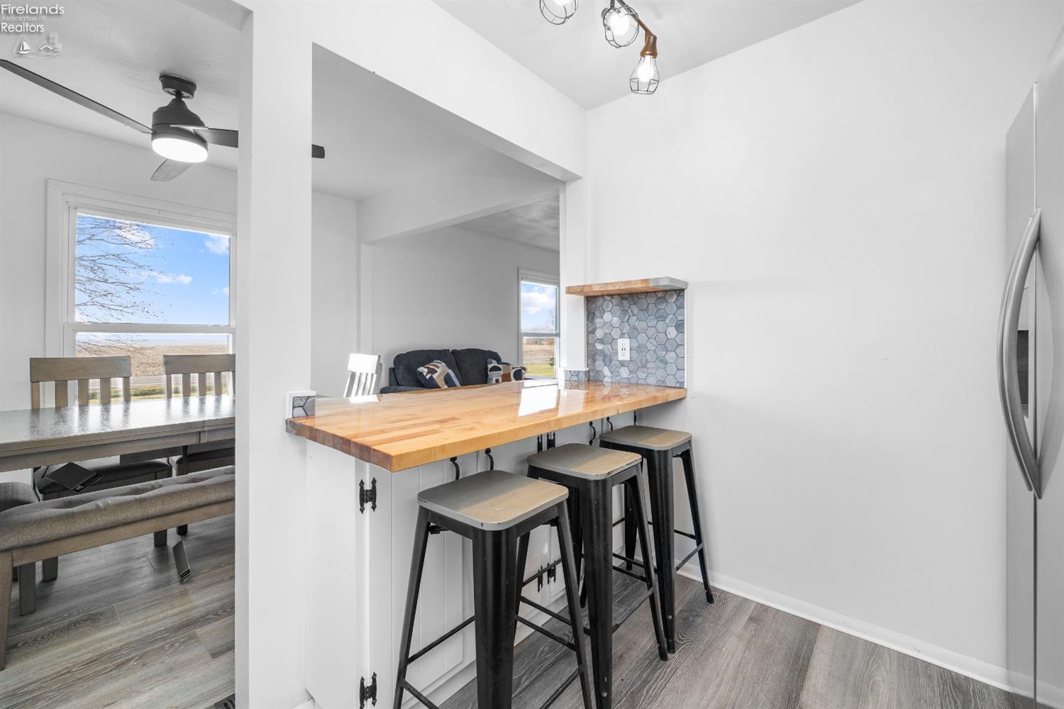 8117 Strecker Road