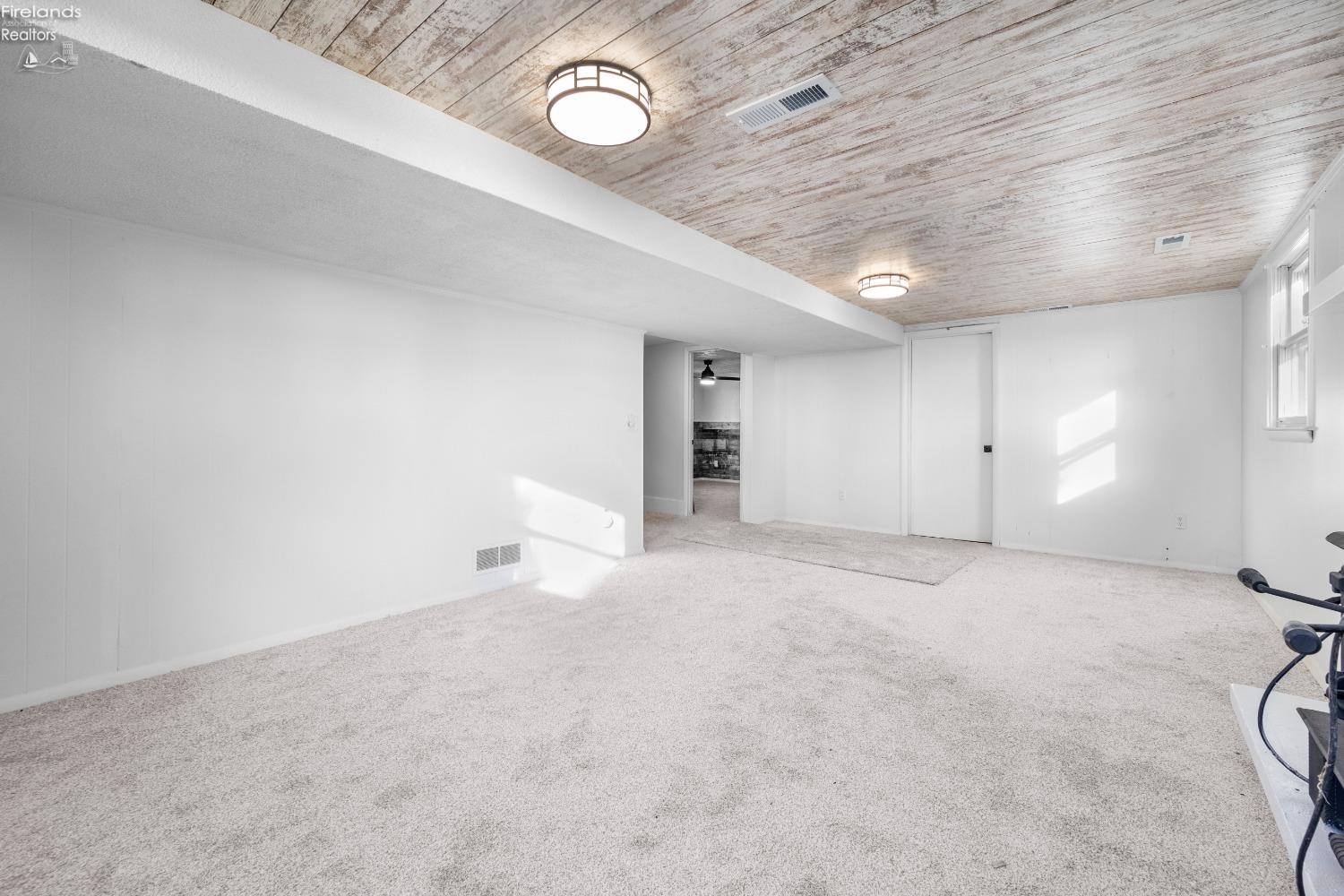 8117 Strecker Road