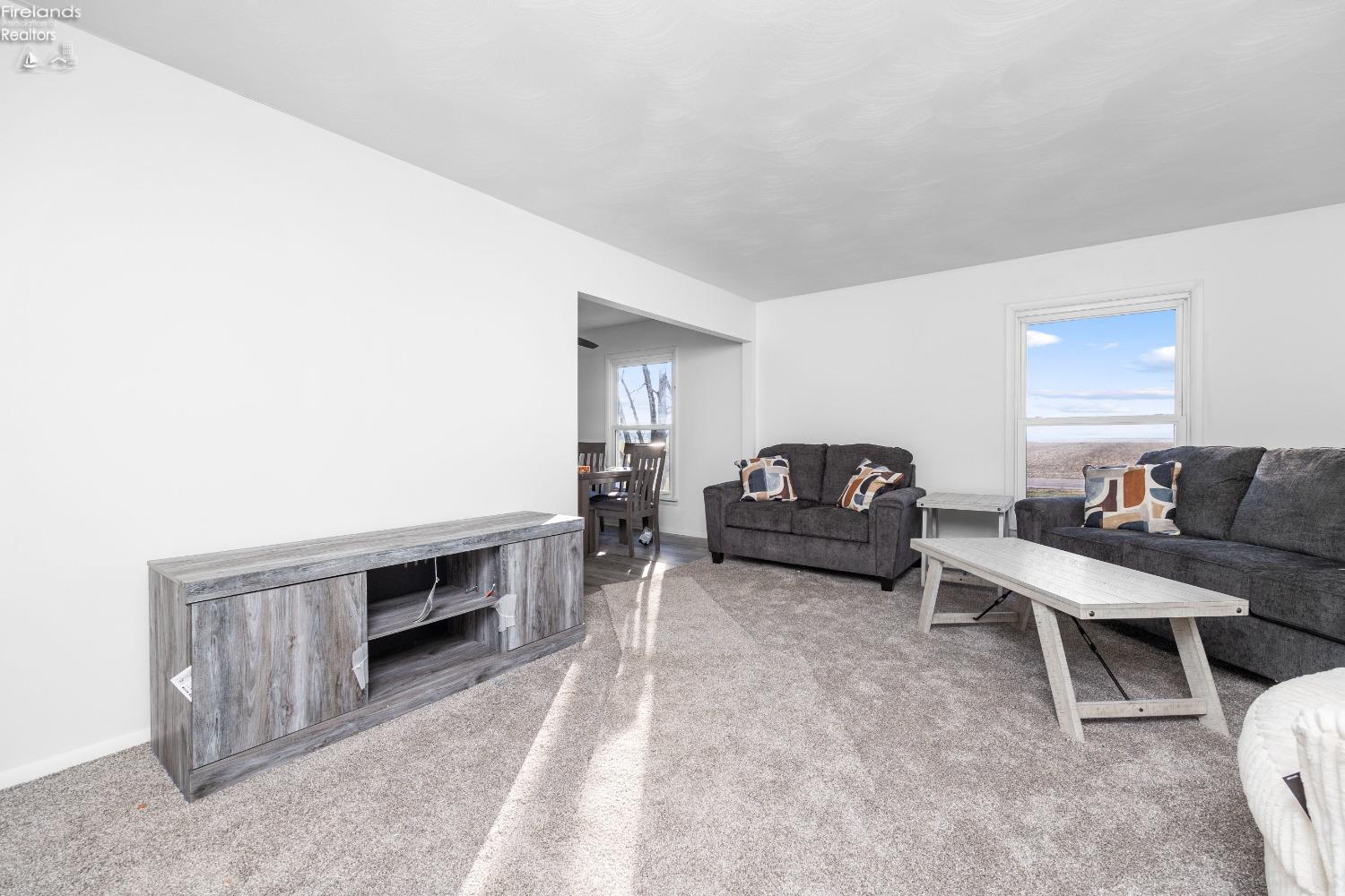 8117 Strecker Road