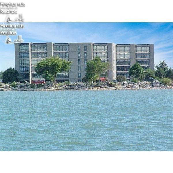 711 W Lakeshore 108