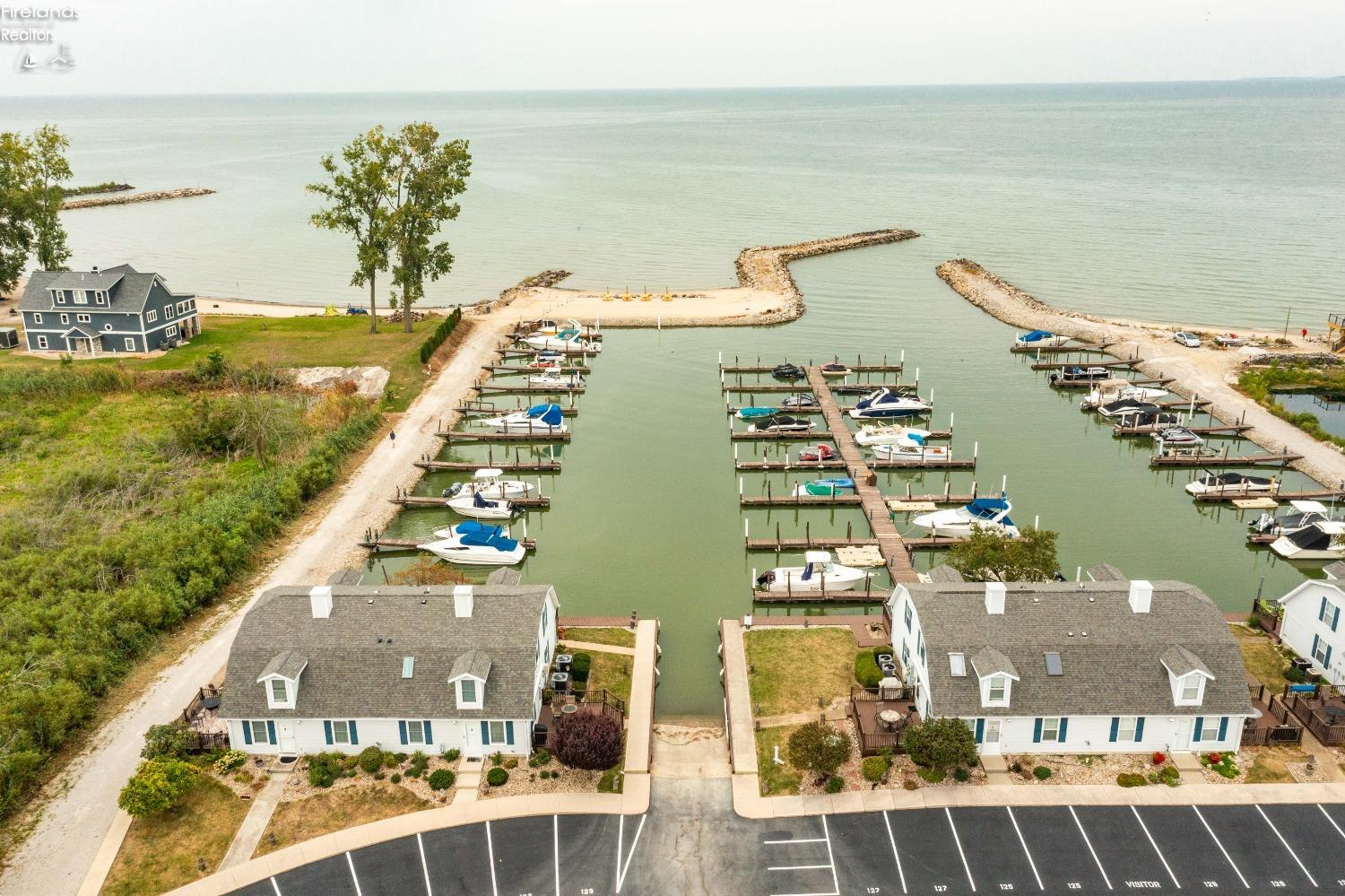 121 Schooner Point