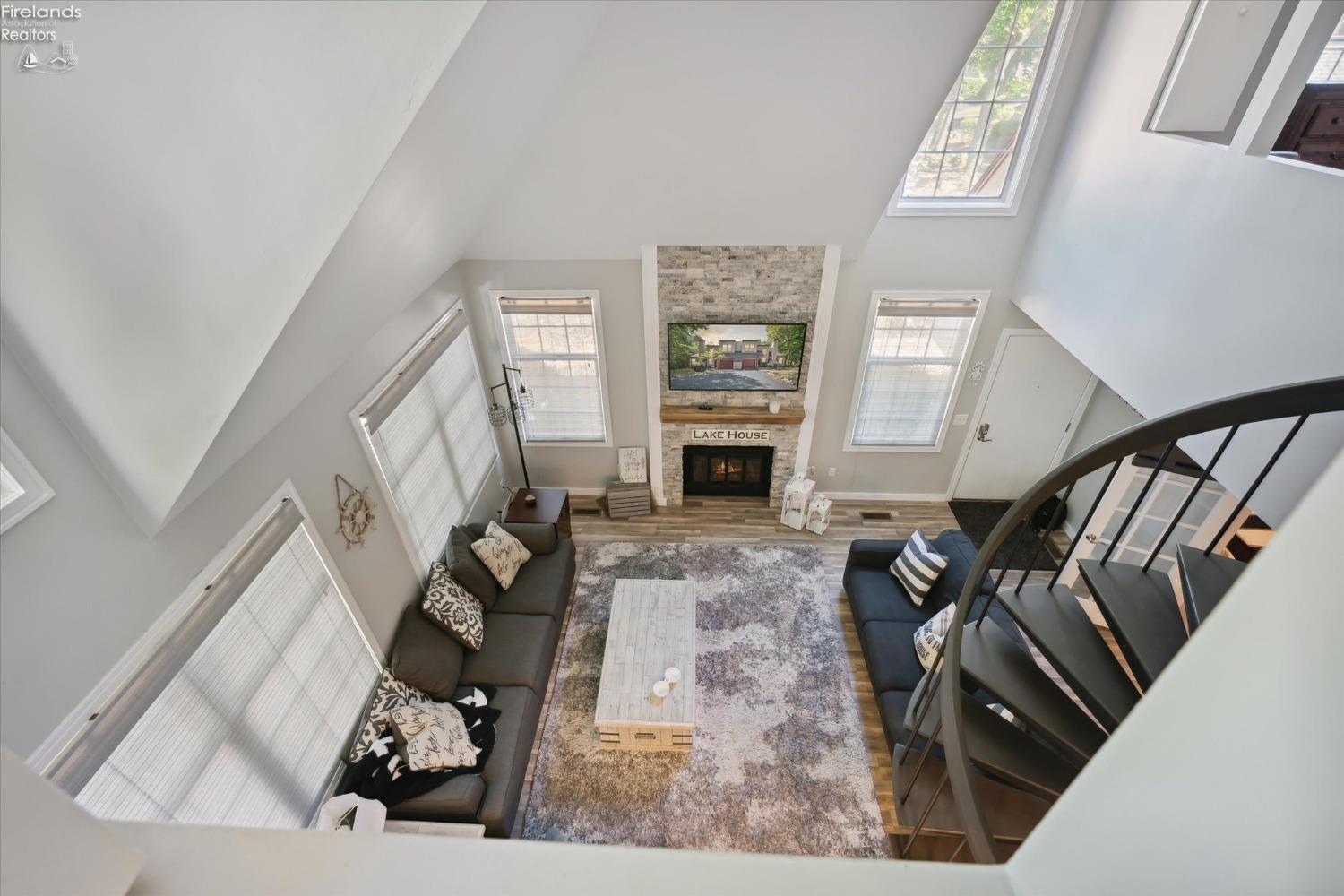 4340 Marin Woods B