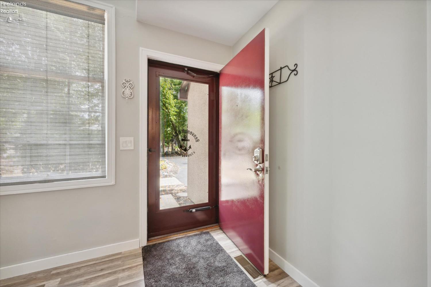 4340 Marin Woods B