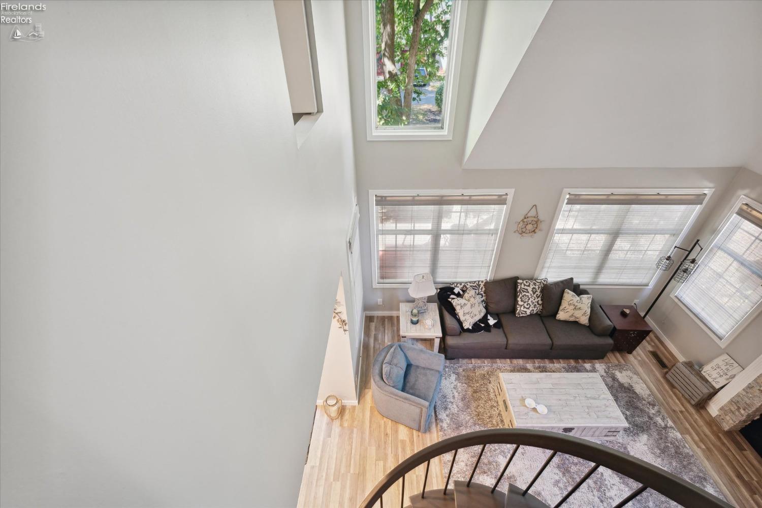4340 Marin Woods B