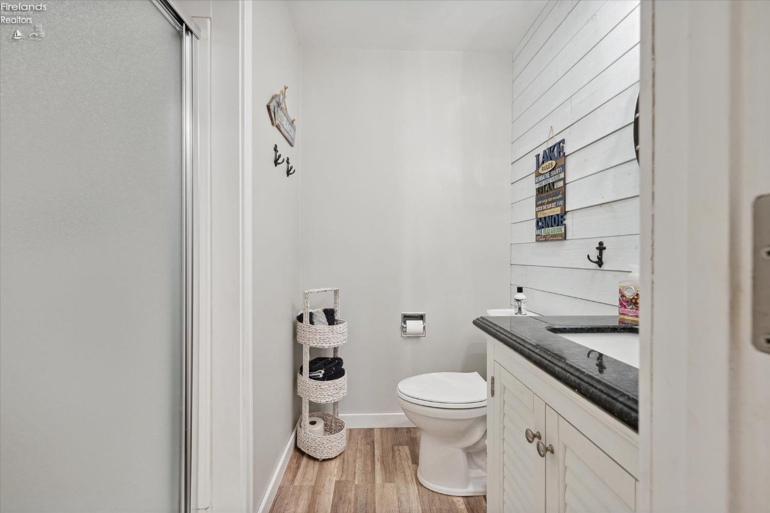 4340 Marin Woods B