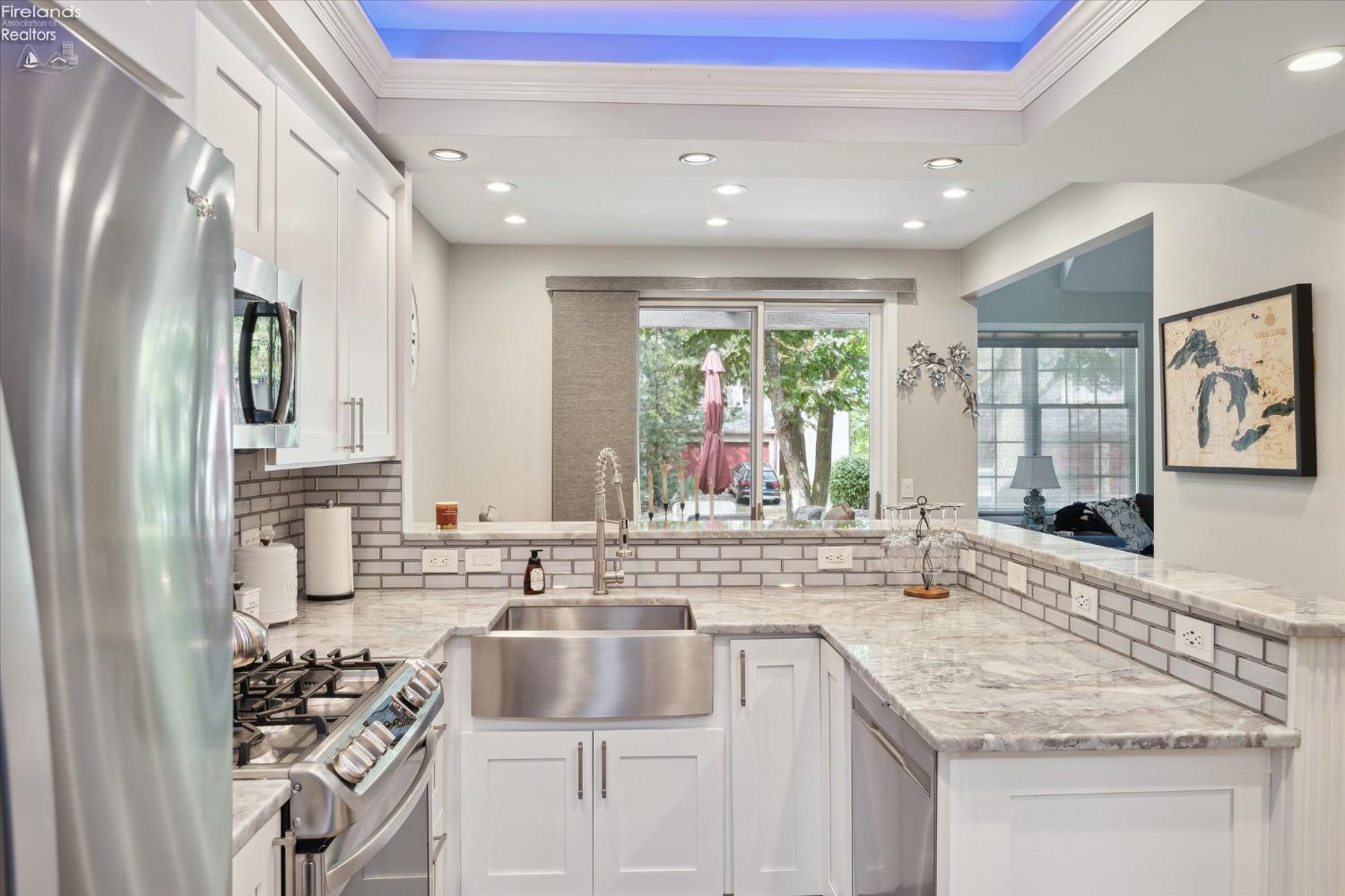 4340 Marin Woods B