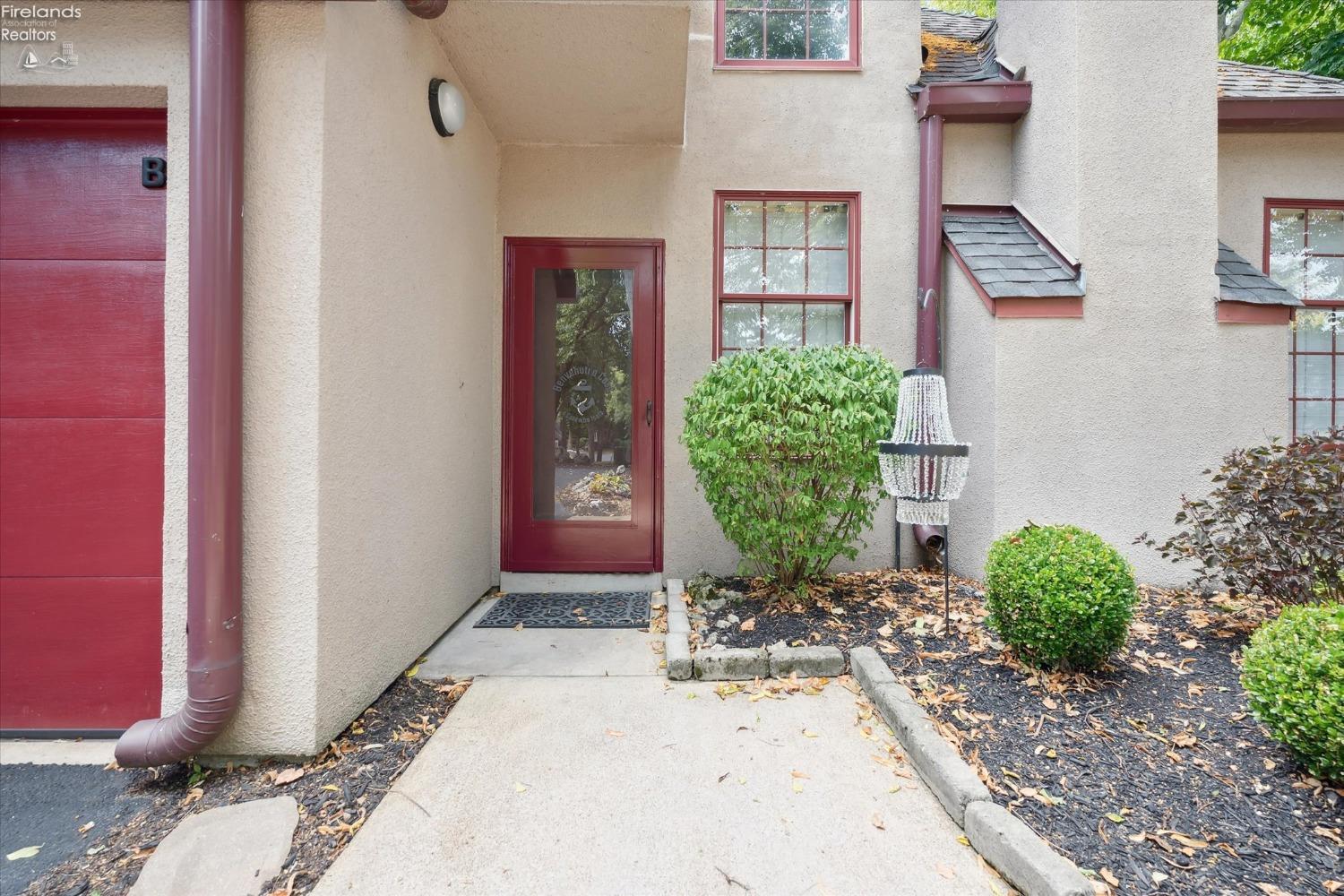 4340 Marin Woods B
