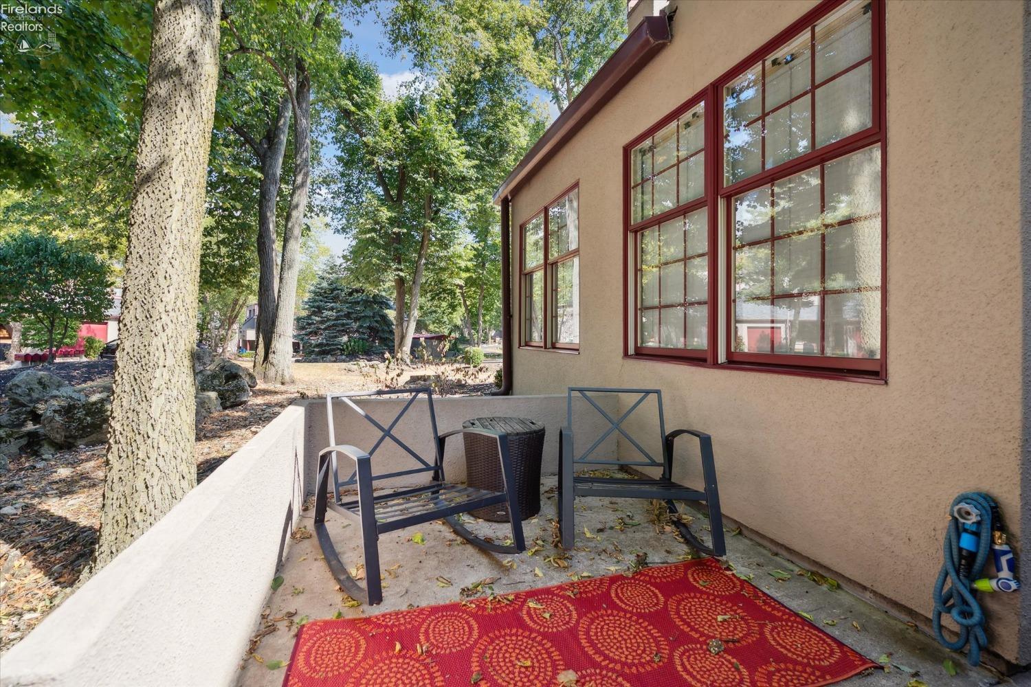 4340 Marin Woods B