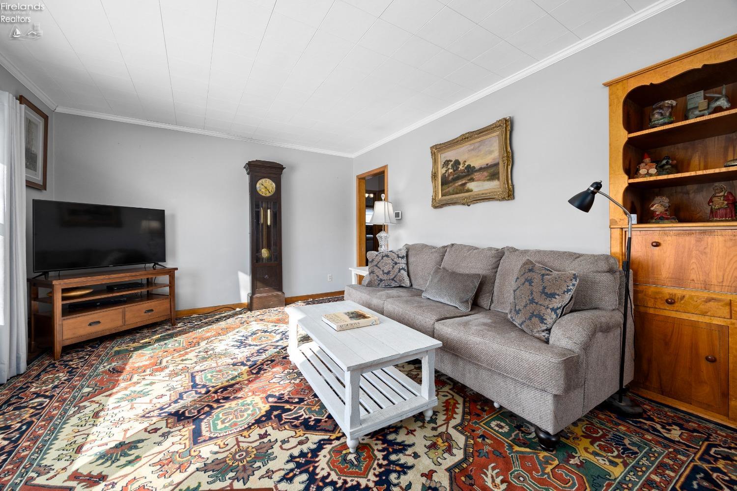 522 W 3rd Street
