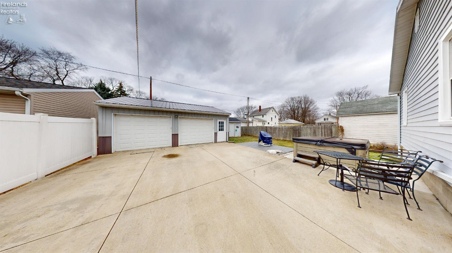 334 N Buchanan Street