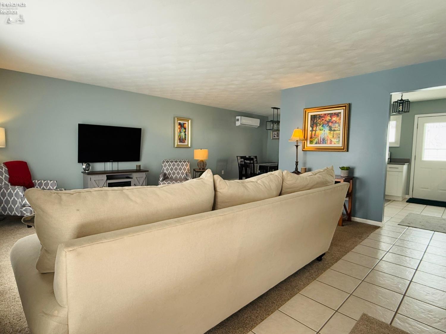 315 Meadow Lane
