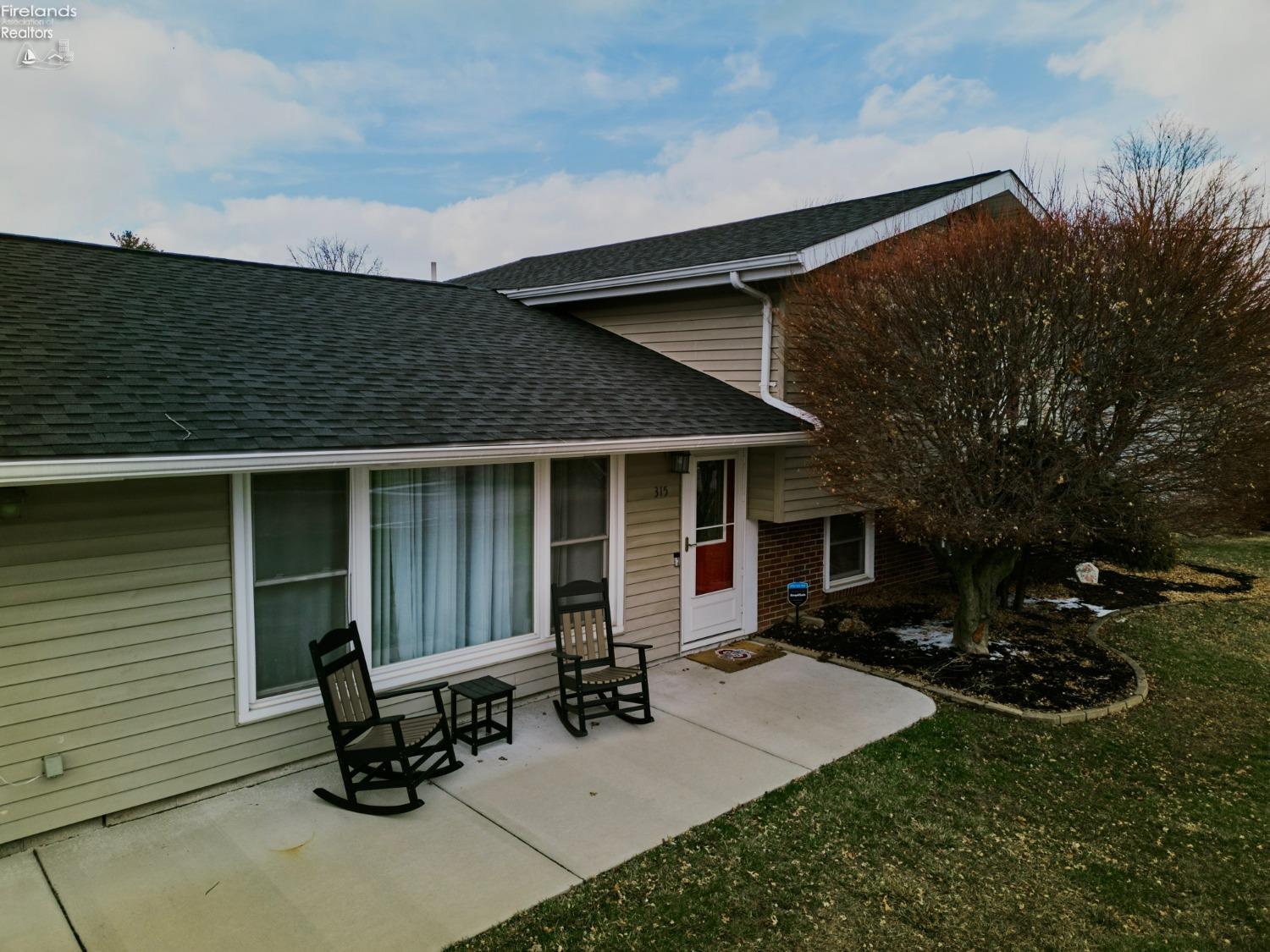 315 Meadow Lane