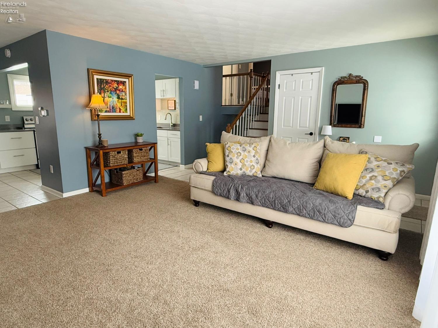 315 Meadow Lane