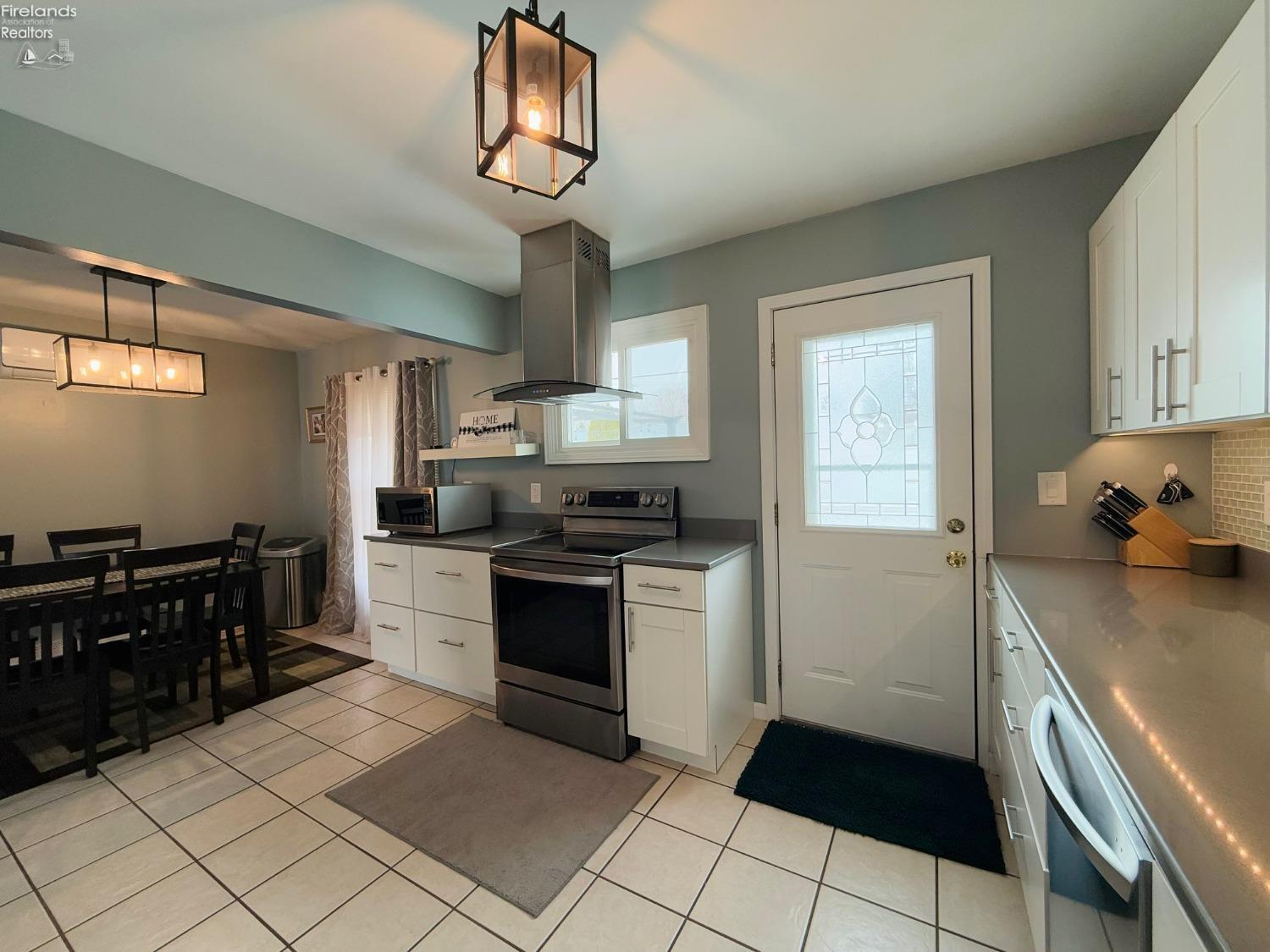 315 Meadow Lane