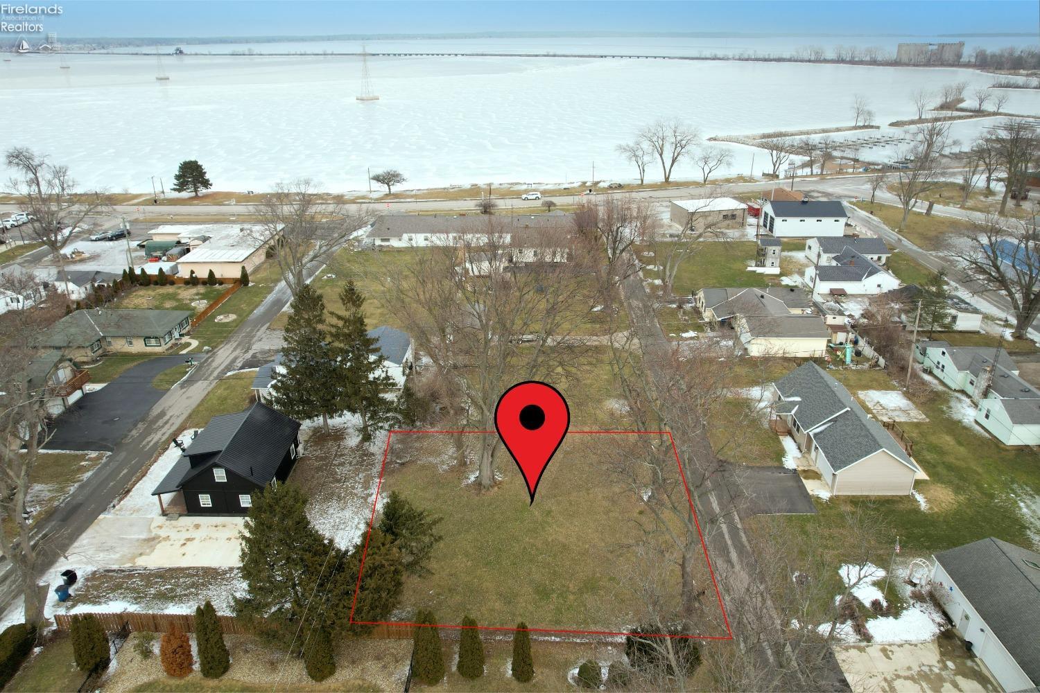 740 E Seminole Trail