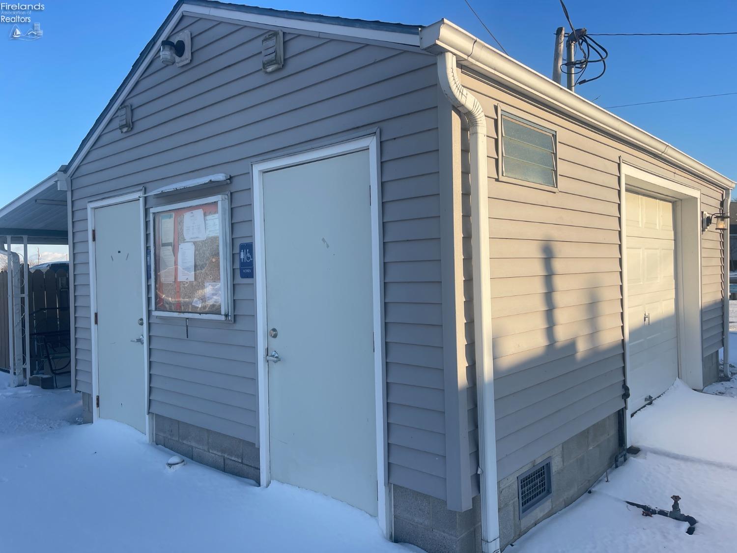 1623 NE Catawba Road