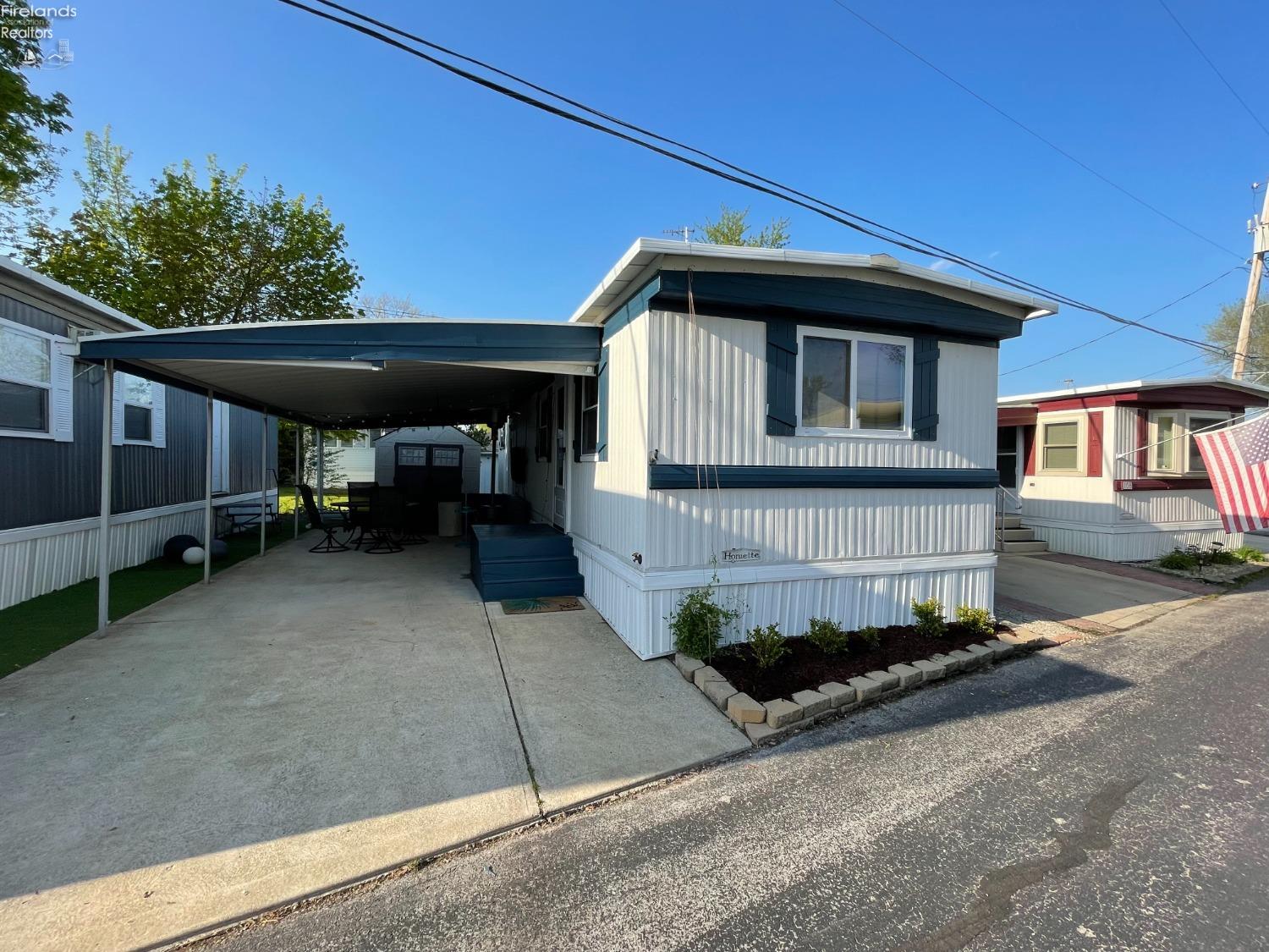 1623 NE Catawba Road