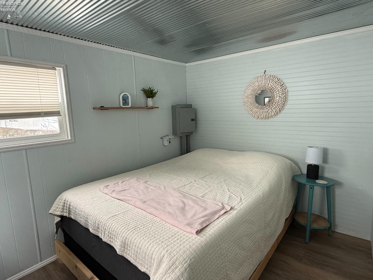 1623 NE Catawba Road