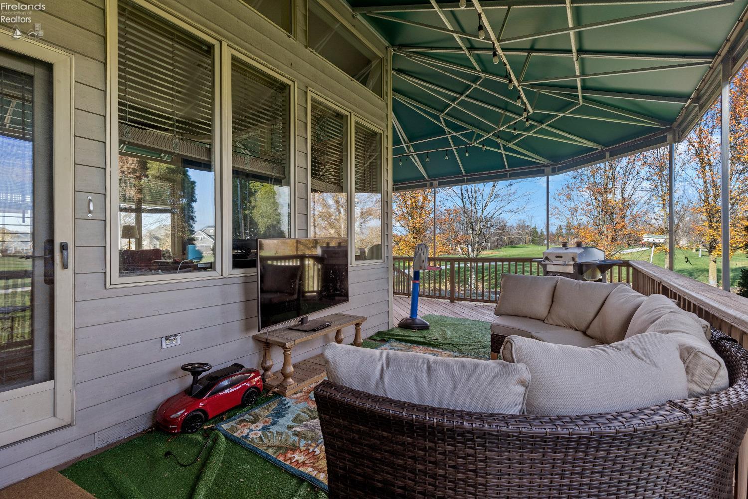 4250 Vilamoura Drive