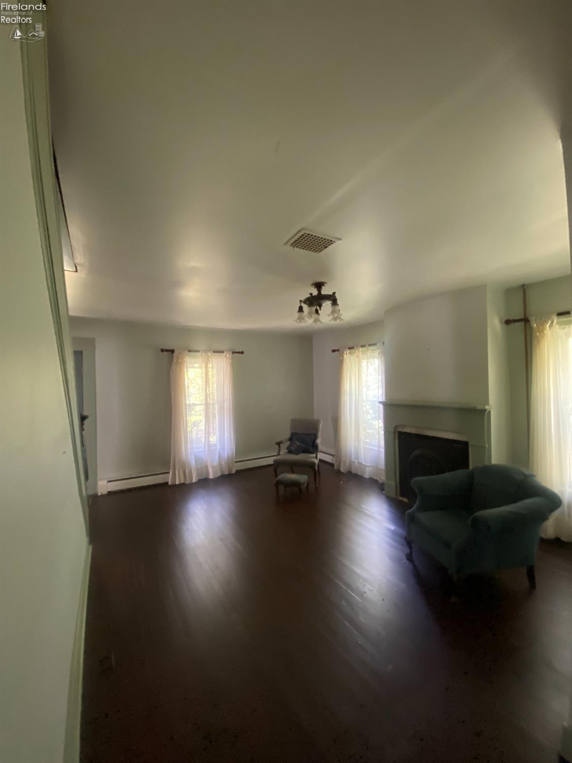 601 Milton Blvd
