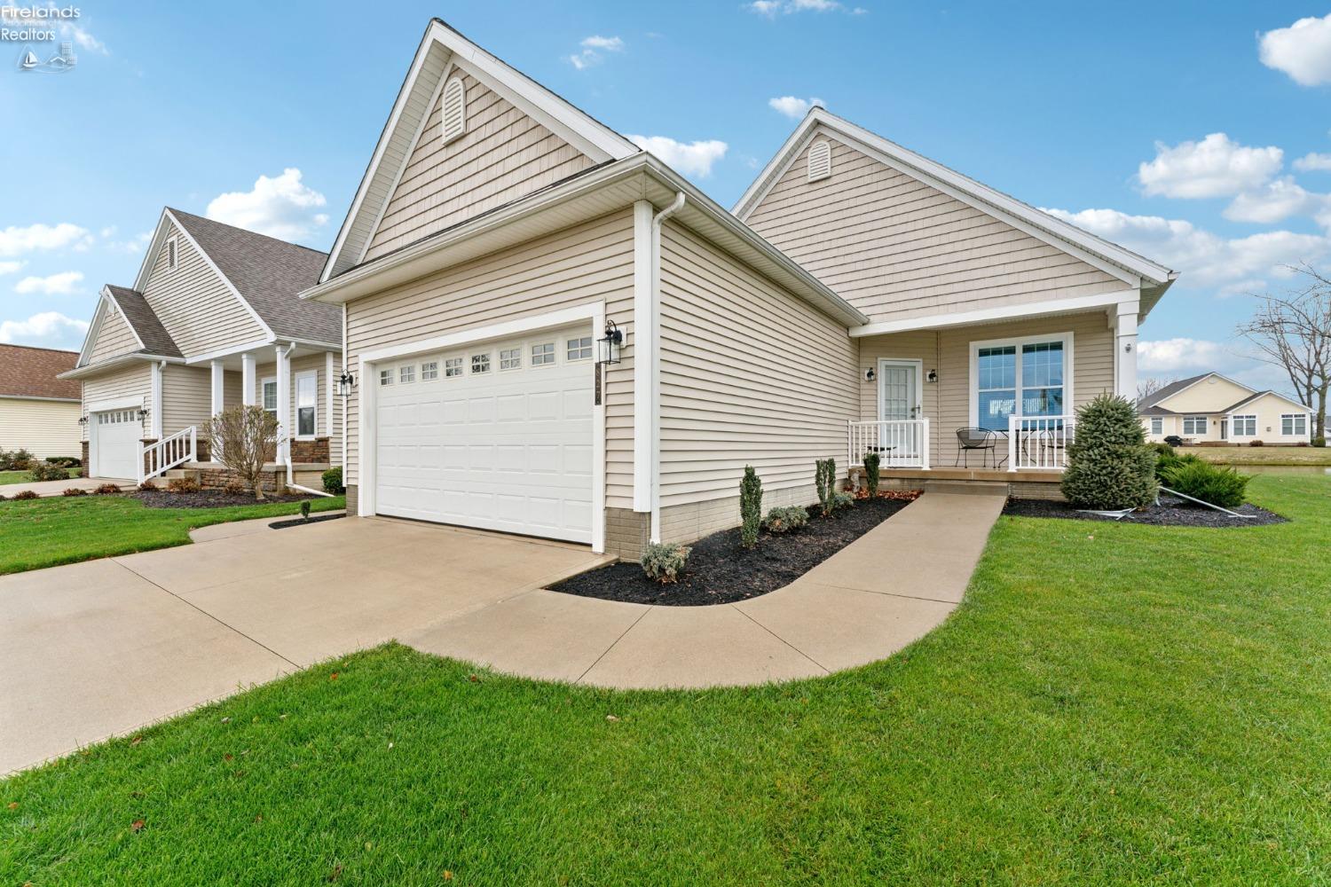 827 Lost Lake Drive