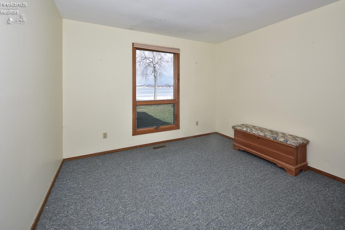 3564 S Memorial Shoreway Drive