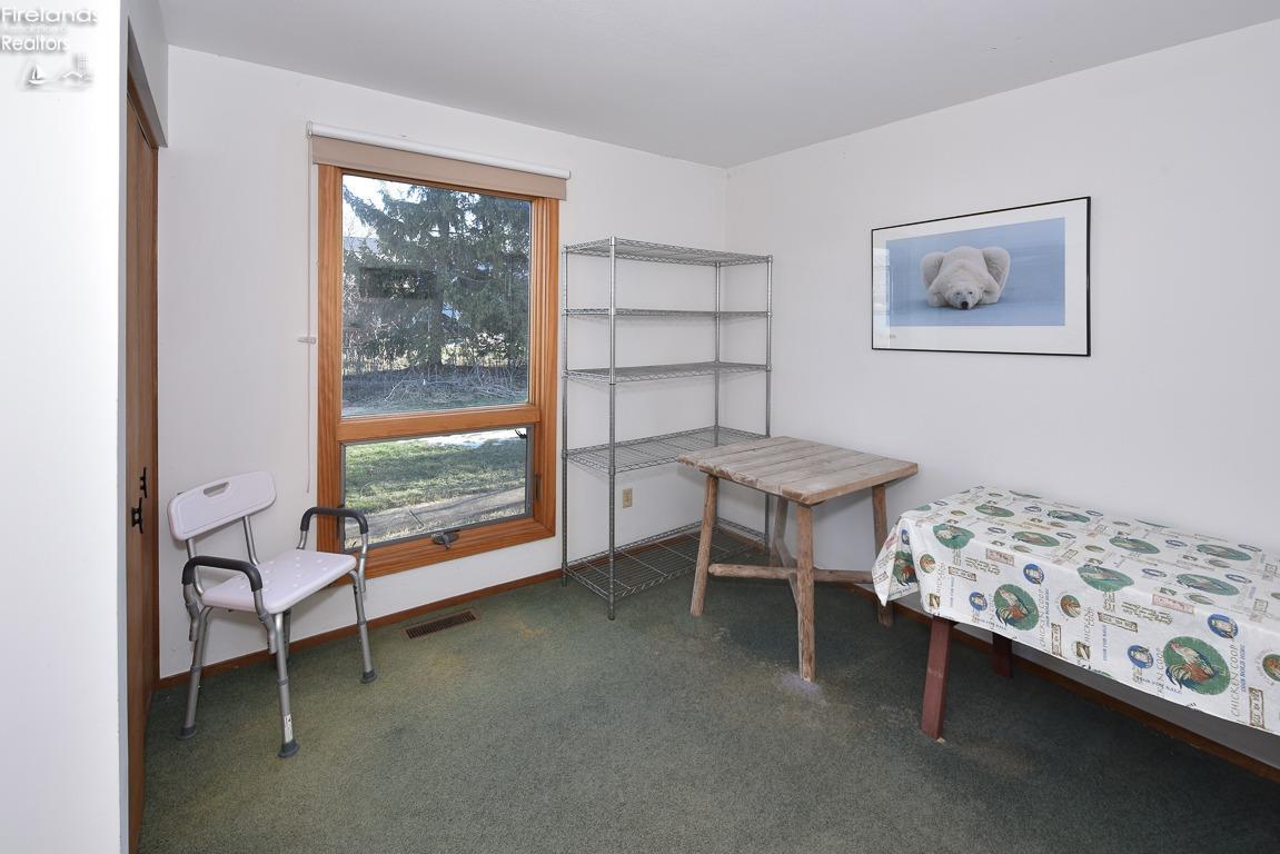 3564 S Memorial Shoreway Drive