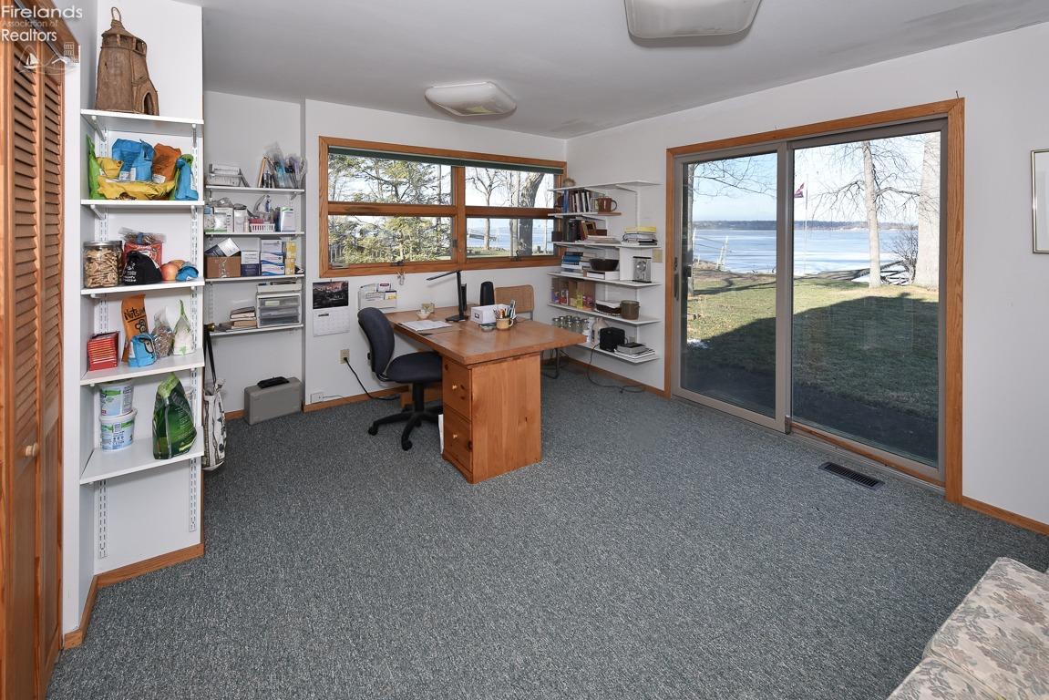 3564 S Memorial Shoreway Drive