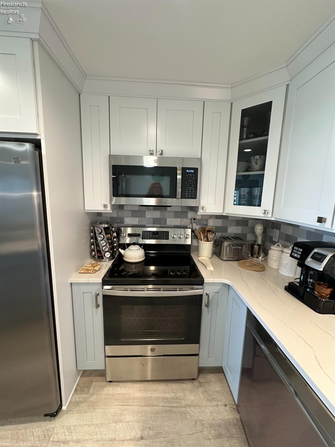 210 W Lake Shore Drive B