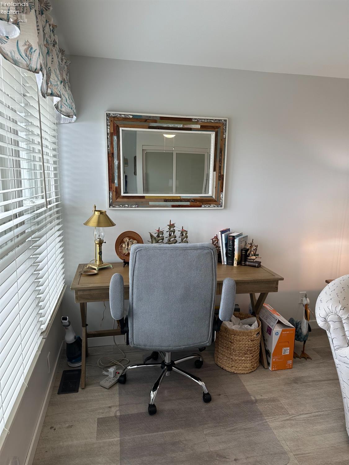 210 W Lake Shore Drive B
